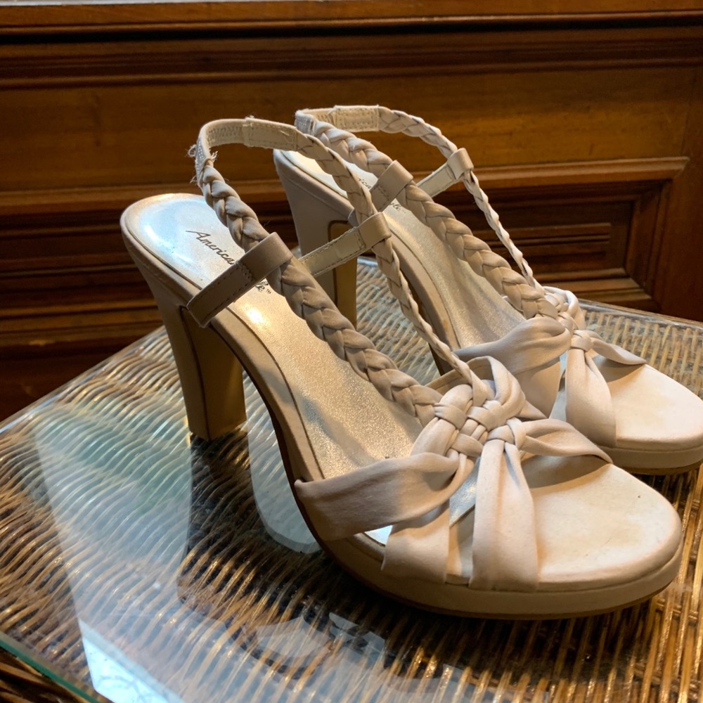 American eagle sandals! 👡✨
